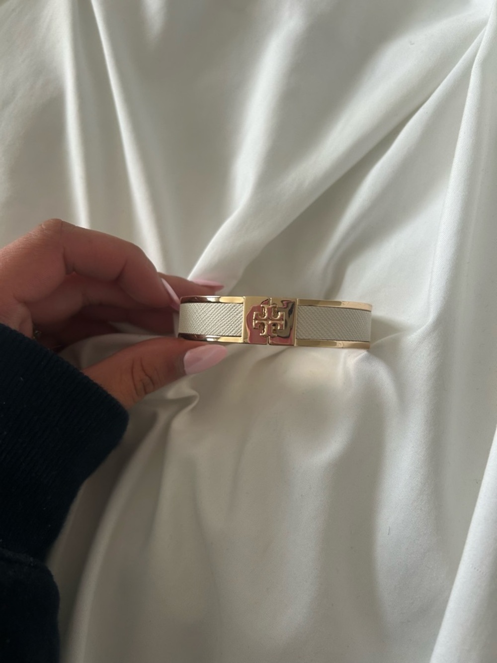 Tory Burch Cream and Gold Logo Hinged Bracelet